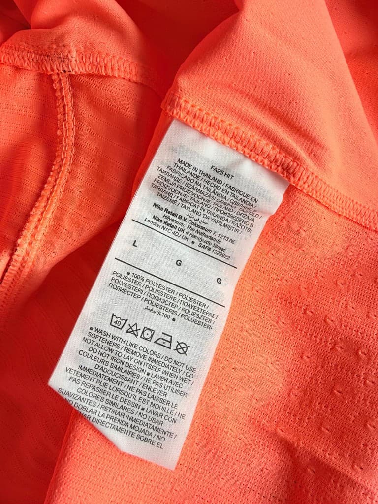 Nike care and identification tag FA25 HIT size L