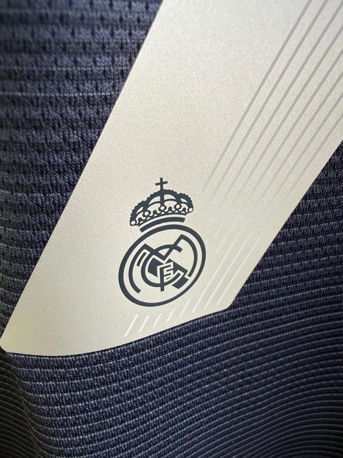 Vinicius Jr Match-Issued Shirt Copa del Rey Match Talavera vs Real Madrid - photo 9